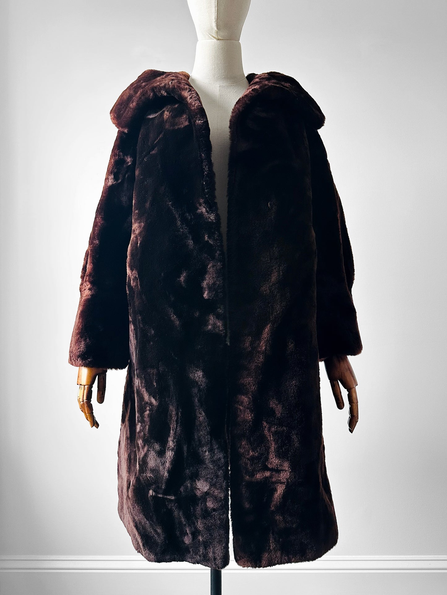 Mid-Century Deep Brown Alexander Becher and Eric's Southampton Lambswool A-Line Teddy Coat - Sz. Small