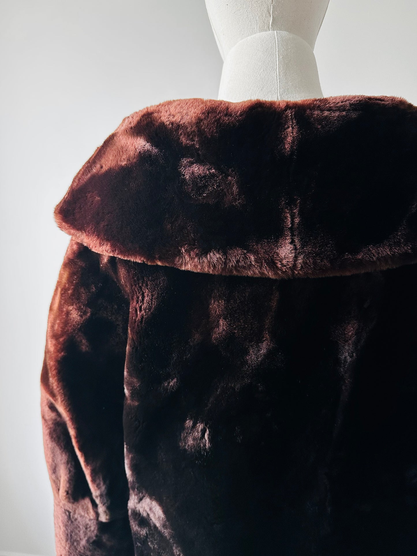 Mid-Century Deep Brown Alexander Becher and Eric's Southampton Lambswool A-Line Teddy Coat - Sz. Small