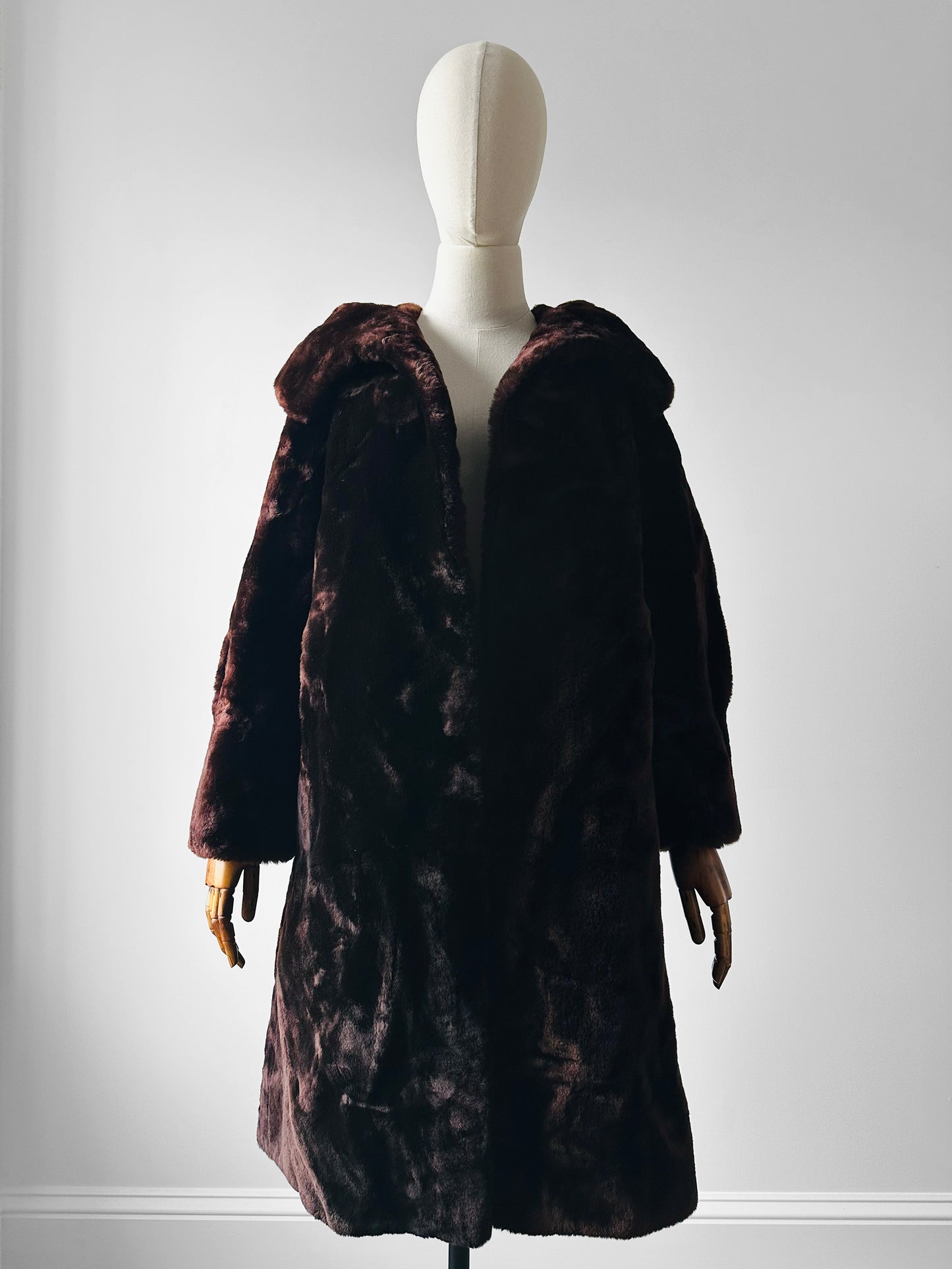 Mid-Century Deep Brown Alexander Becher and Eric's Southampton Lambswool A-Line Teddy Coat - Sz. Small