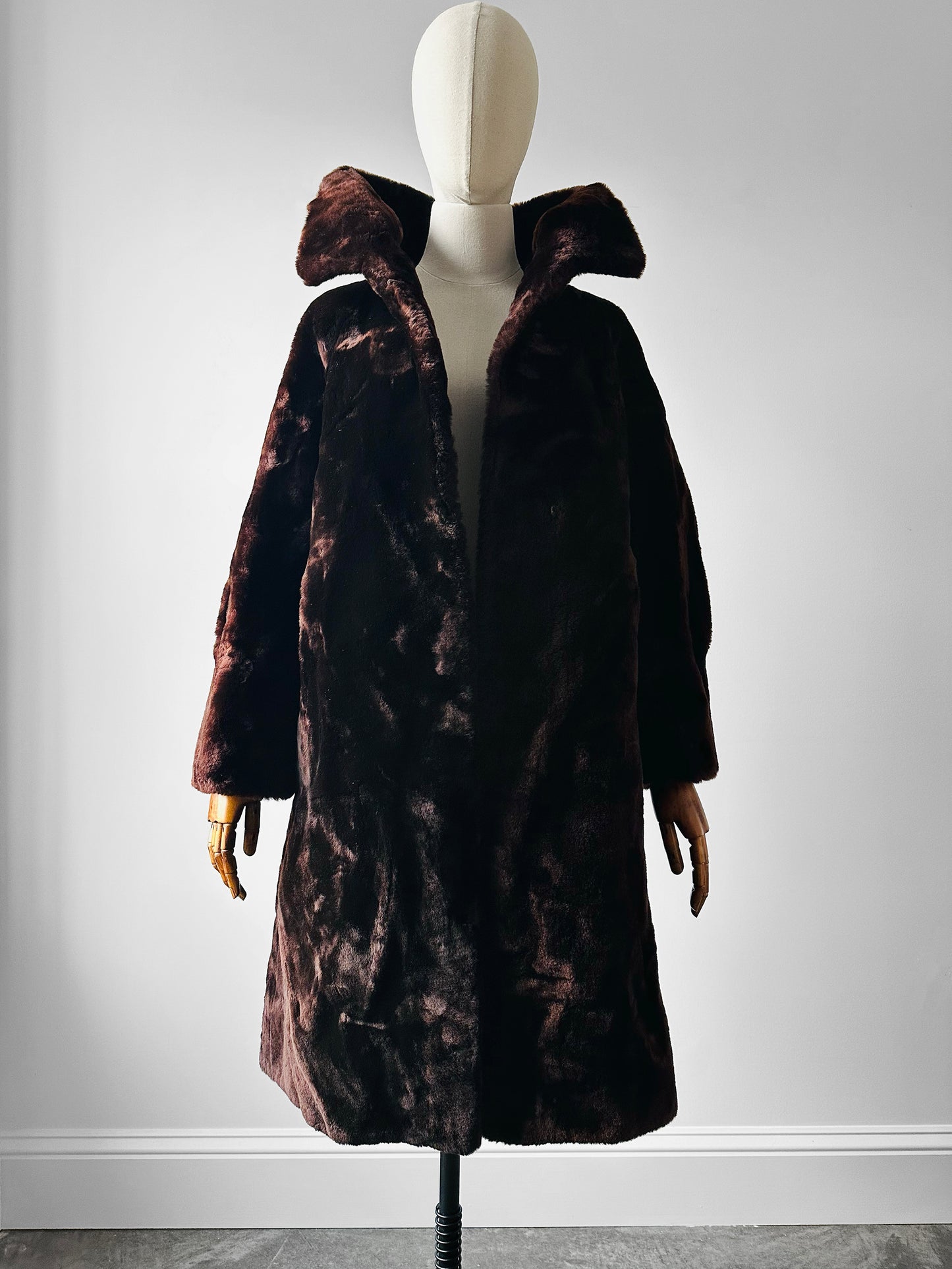 Mid-Century Deep Brown Alexander Becher and Eric's Southampton Lambswool A-Line Teddy Coat - Sz. Small