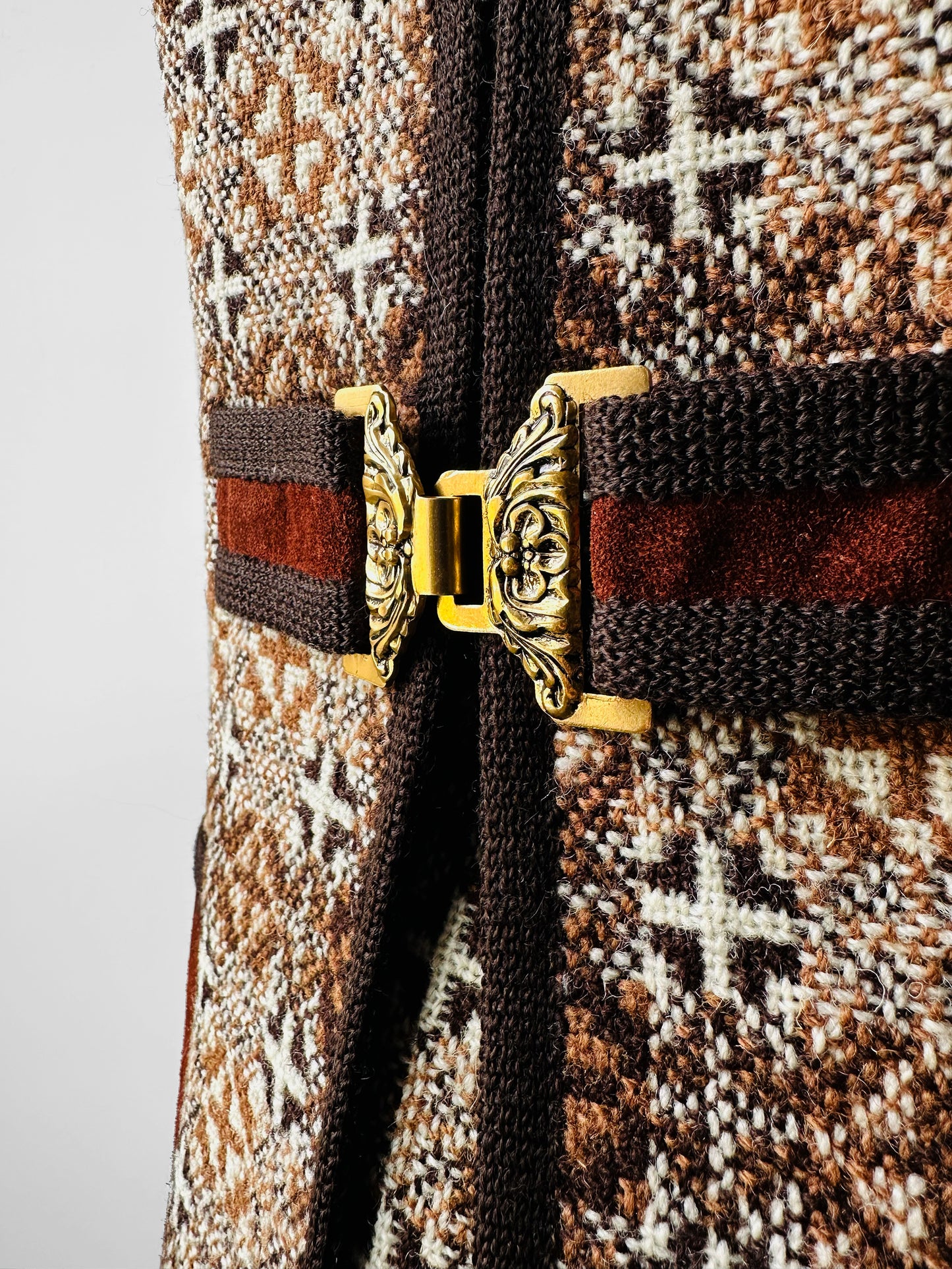 1960s - 1970s Brown and Cream Trefriw Woolen Suede Pocket Skirt and Vest Two-Piece Set - Sz. S/M