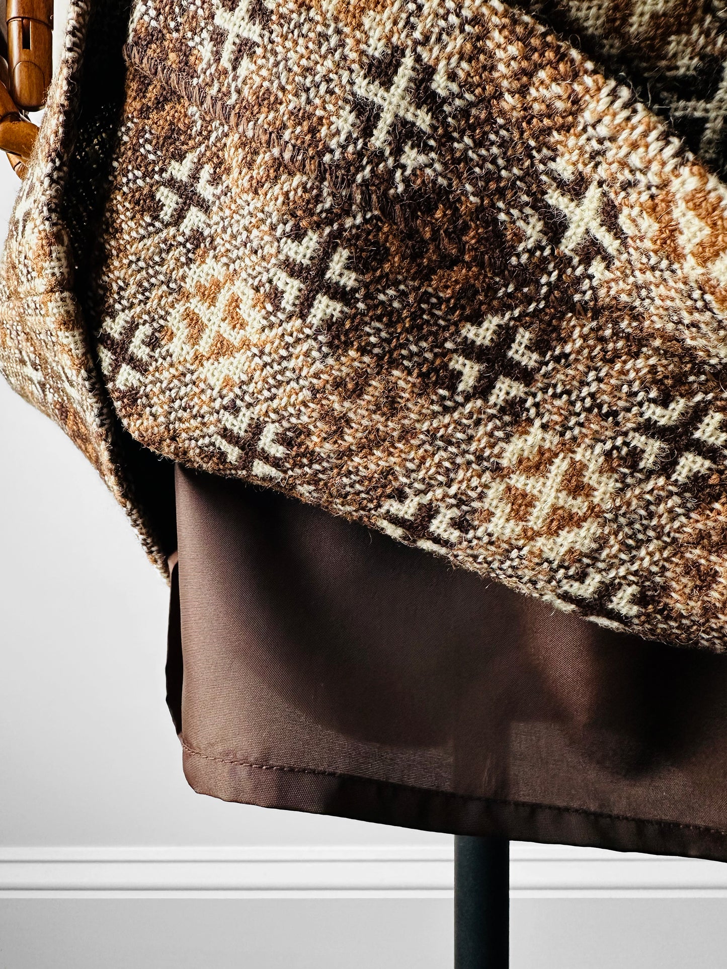 1960s - 1970s Brown and Cream Trefriw Woolen Suede Pocket Skirt and Vest Two-Piece Set - Sz. S/M