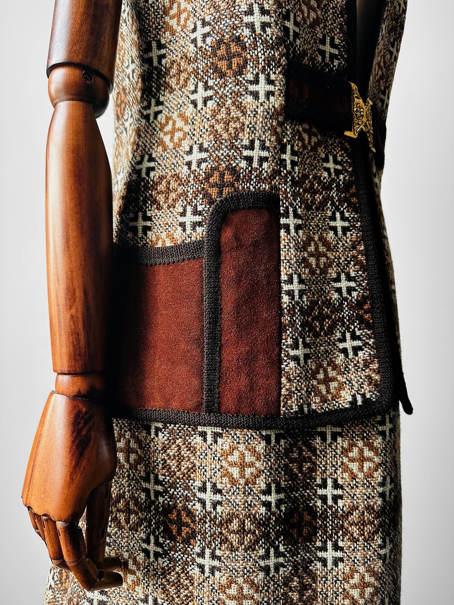 1960s - 1970s Brown and Cream Trefriw Woolen Suede Pocket Skirt and Vest Two-Piece Set - Sz. S/M