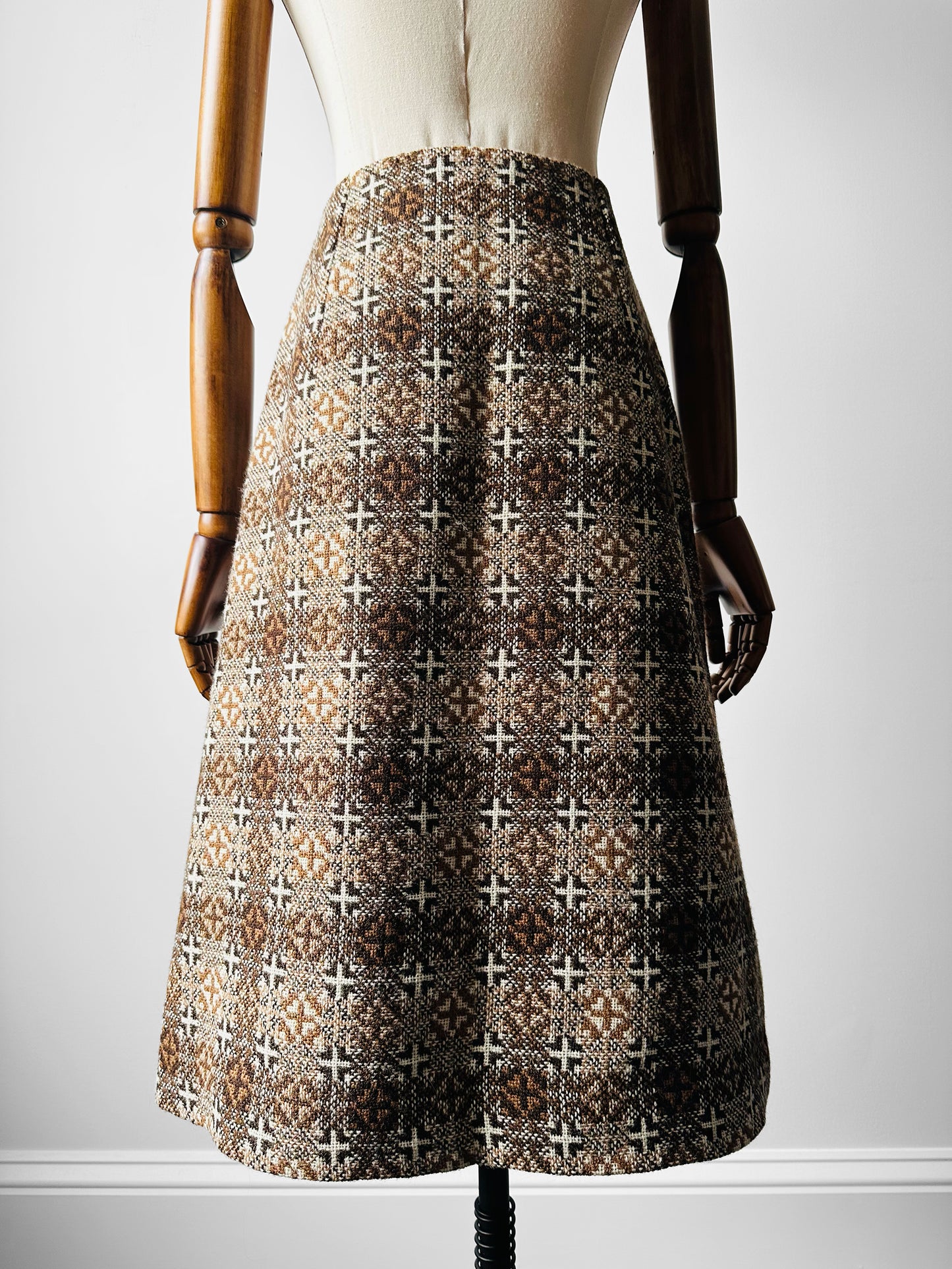 1960s - 1970s Brown and Cream Trefriw Woolen Suede Pocket Skirt and Vest Two-Piece Set - Sz. S/M