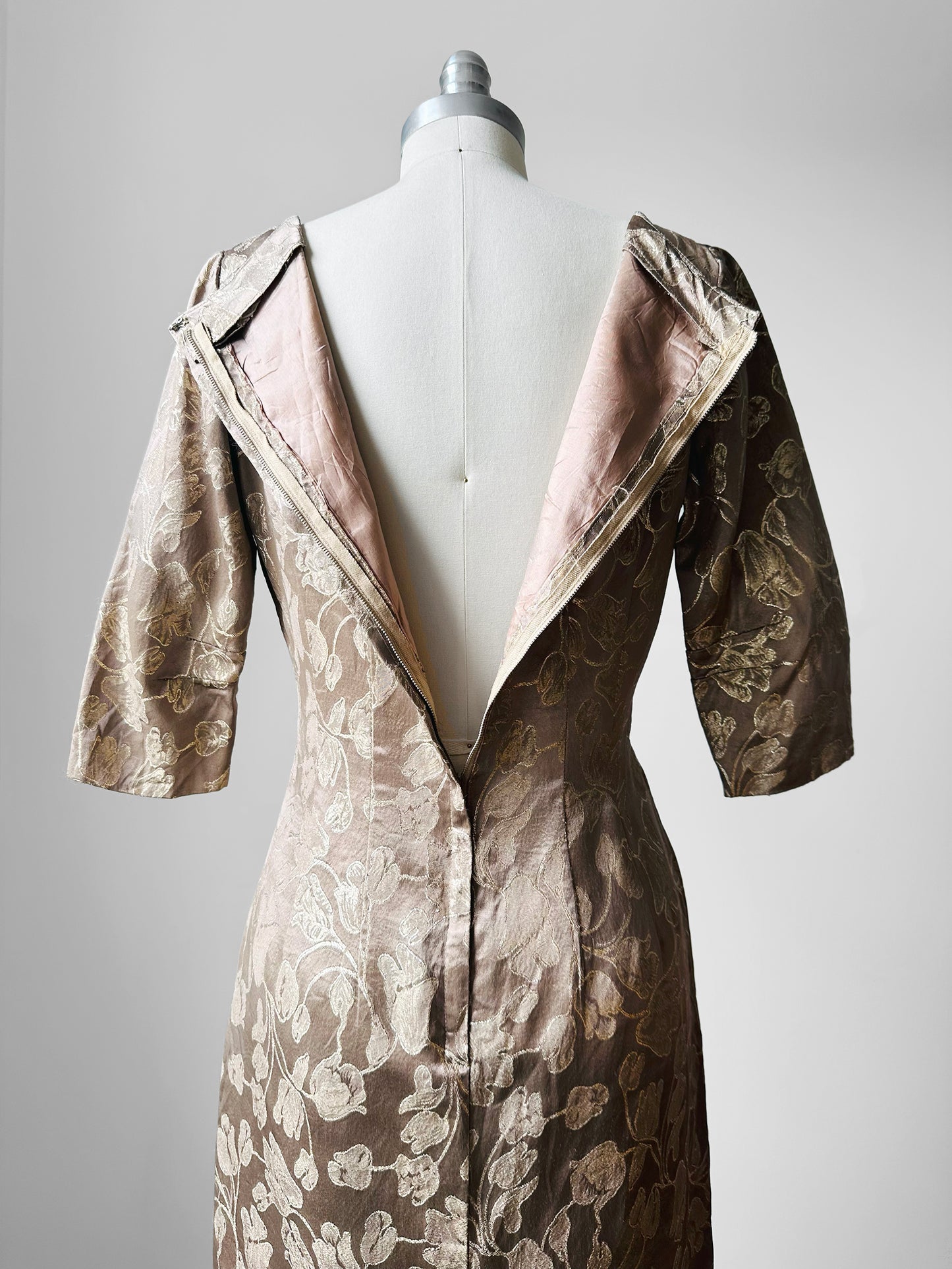 1960s Champagne Floral Shimmery Zip Back Floral Dress - Sz. Sm