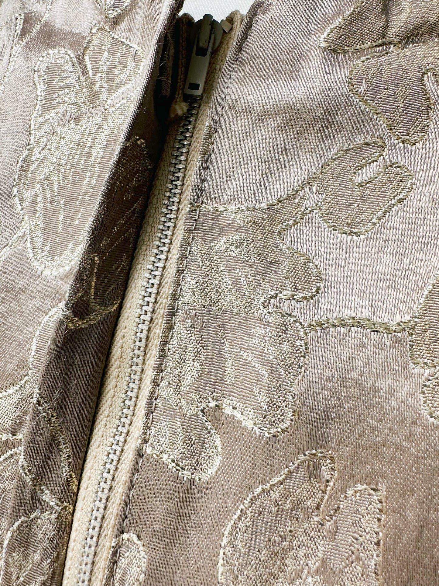 1960s Champagne Floral Shimmery Zip Back Floral Dress - Sz. Sm