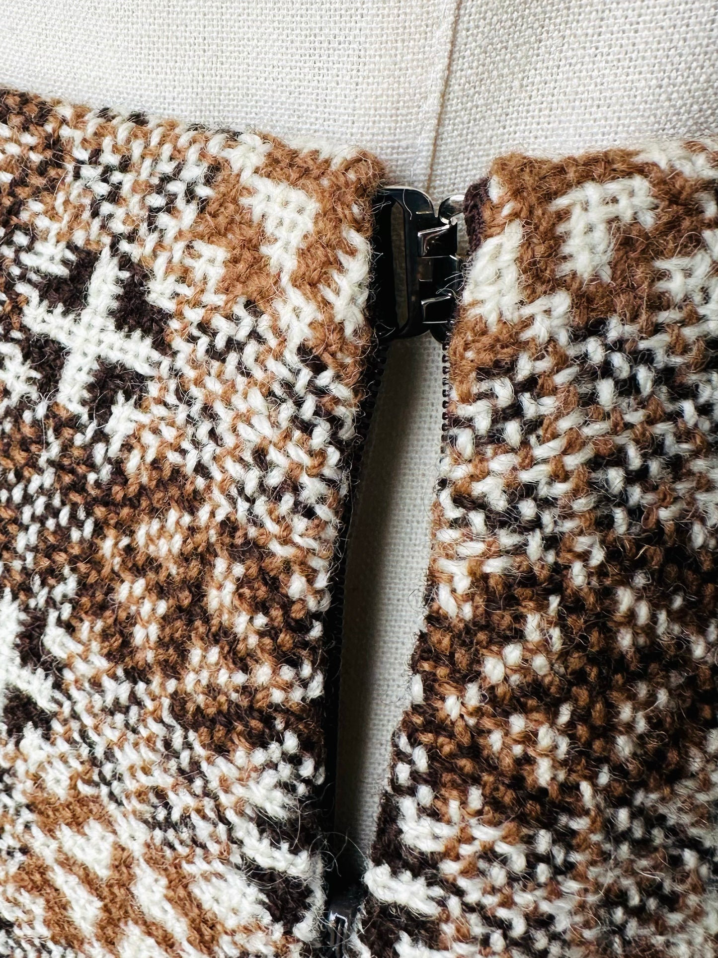 1960s - 1970s Brown and Cream Trefriw Woolen Suede Pocket Skirt and Vest Two-Piece Set - Sz. S/M