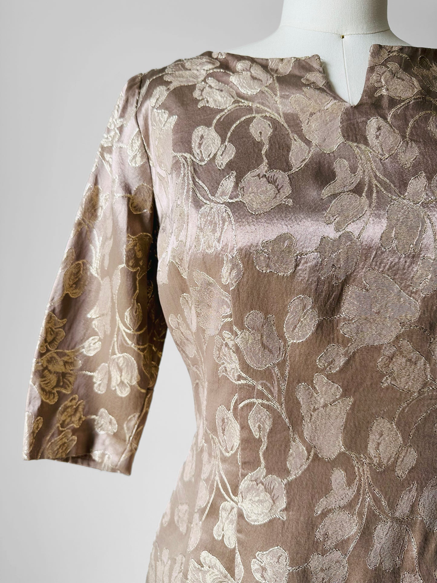 1960s Champagne Floral Shimmery Zip Back Floral Dress - Sz. Sm