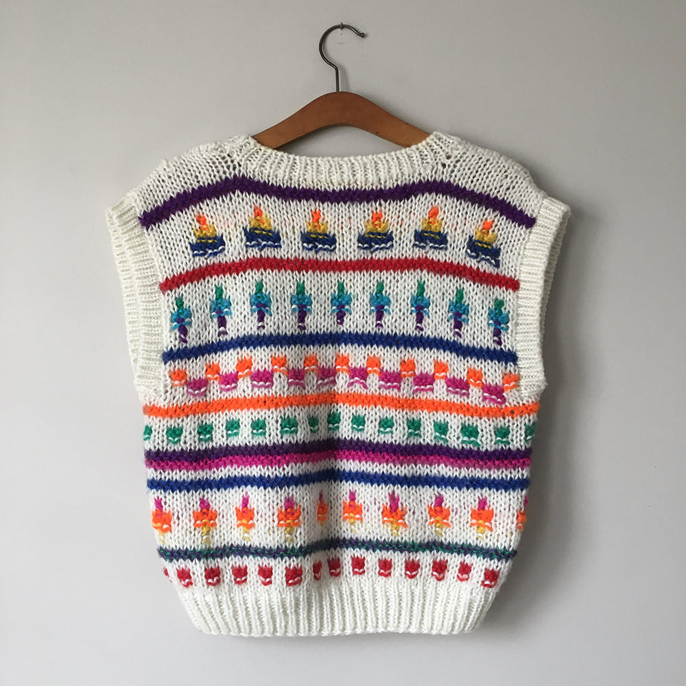 1970s Handmade Patterned Pullover Knit Vest