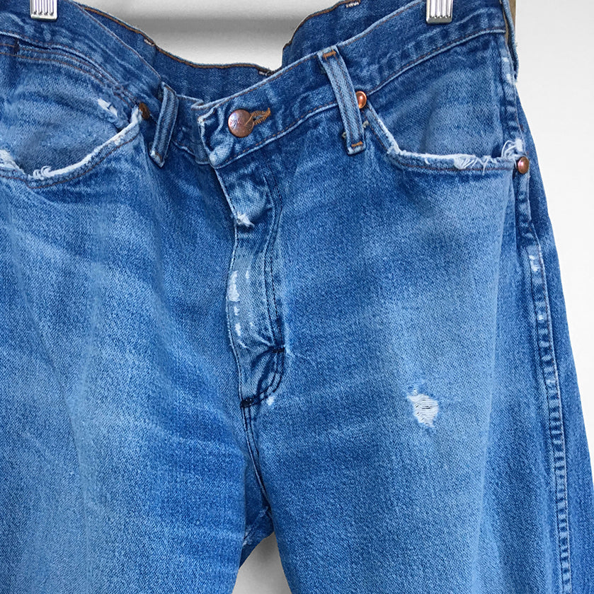 1990s Made in Canada Well Worn Levi's Blue Jeans