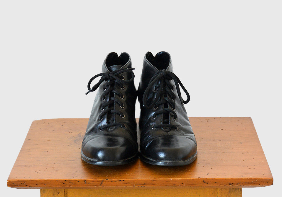 1990s Black Leather Lace-Up Ankle Boots