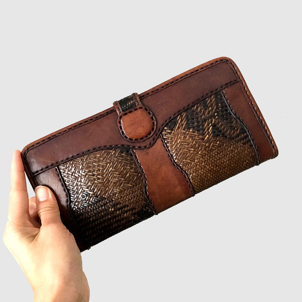 1970s Woven Brown Leather Folding Wallet