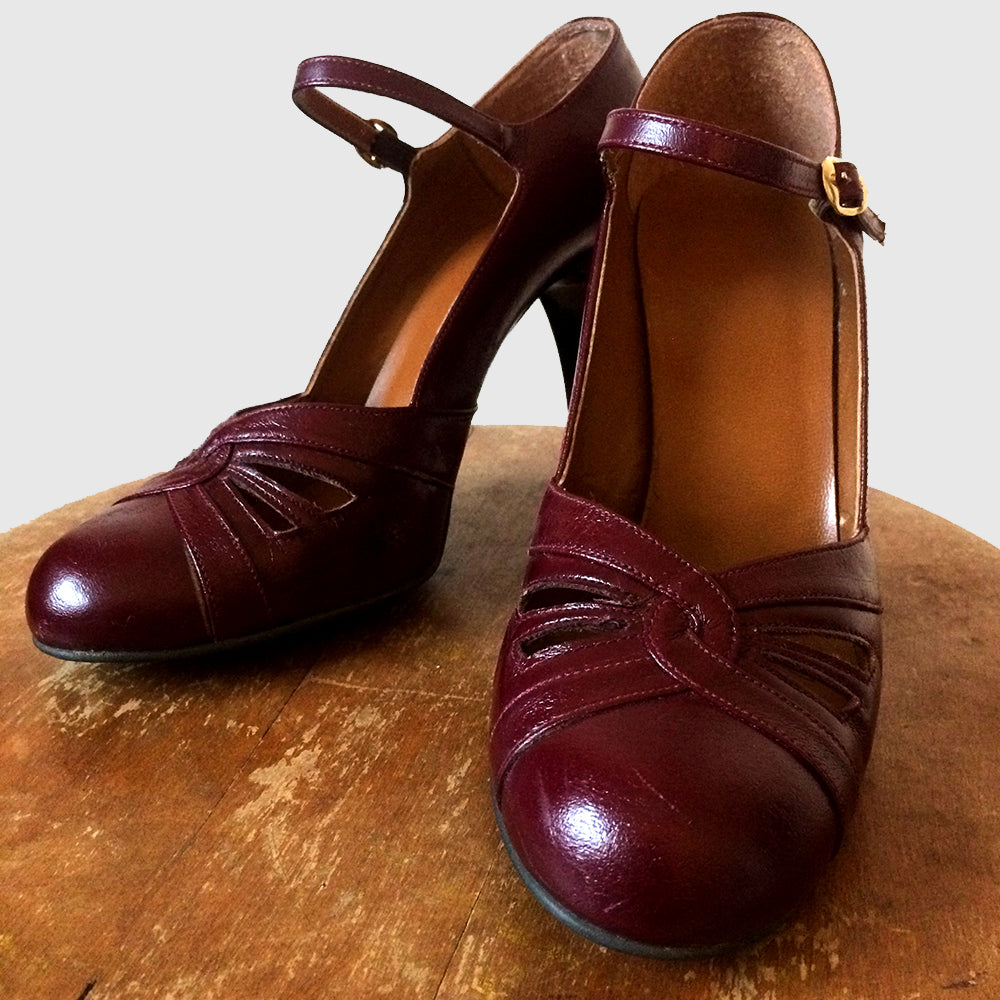 1970s Wine Red Mary Jane High-Heel Leather Pumps