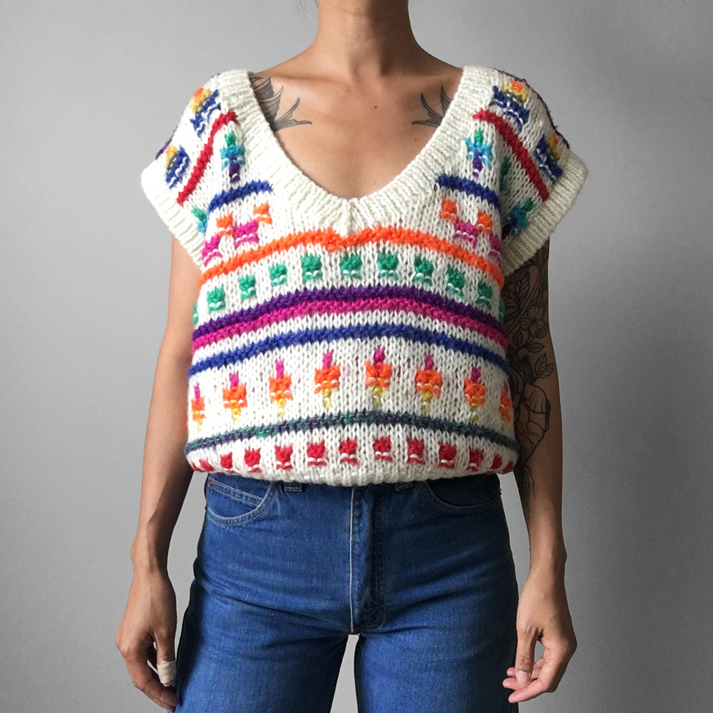 1970s Handmade Patterned Pullover Knit Vest