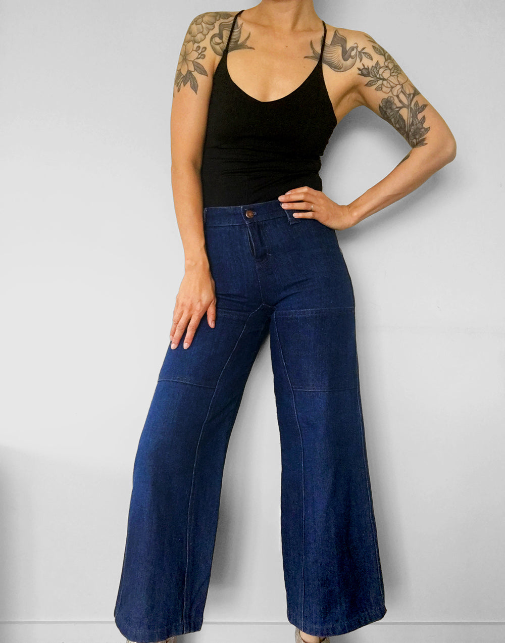 1970s Mid Rise Dark-Wash Flare Denim Blue Jeans