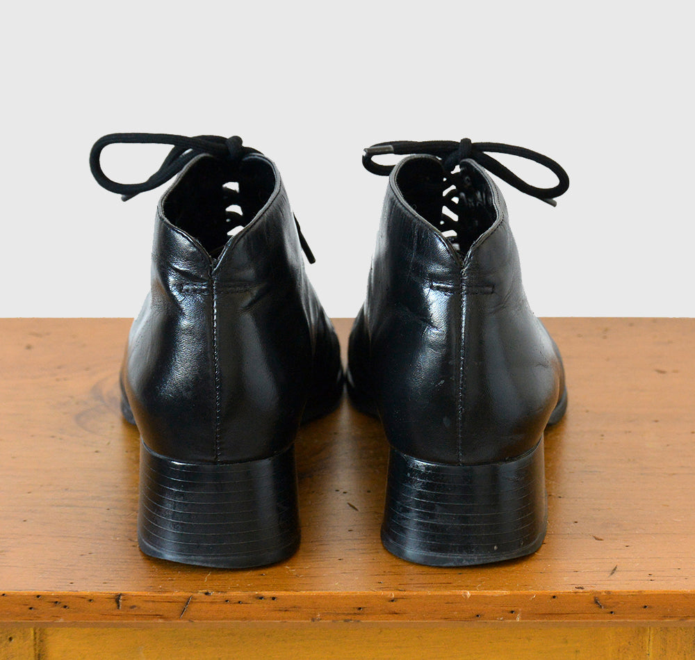 1990s Black Leather Lace-Up Ankle Boots