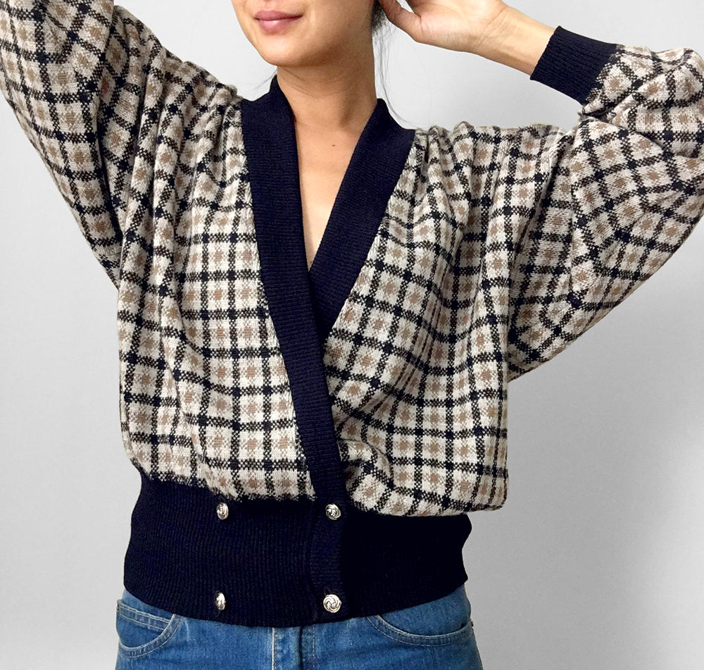 1980s Plaid Made in Britain  Button-Front Detailed Pullover Knit Sweater