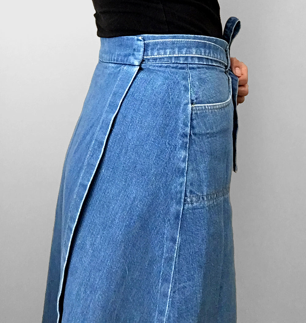 1970s A-Line Tied-Waist Wrap Denim Blue Jean Skirt