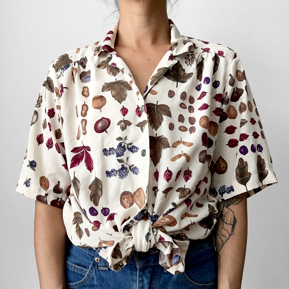 Off-White Button-Front Collared Short-Sleeve Autumn Patterned Leaf Shirt