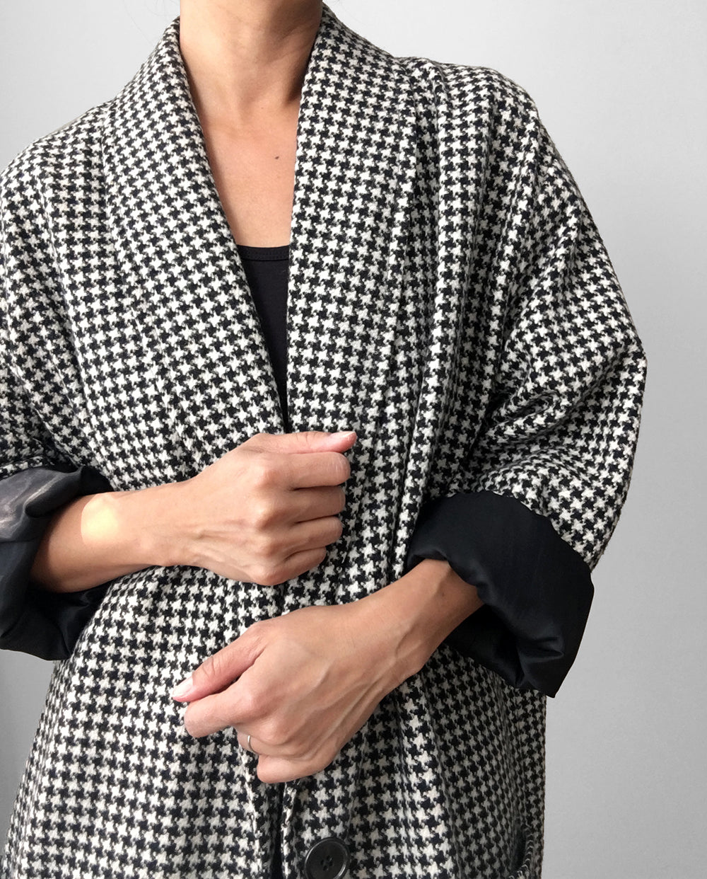 1980s Black and White Houndstooth Oversized Blazer Jacket