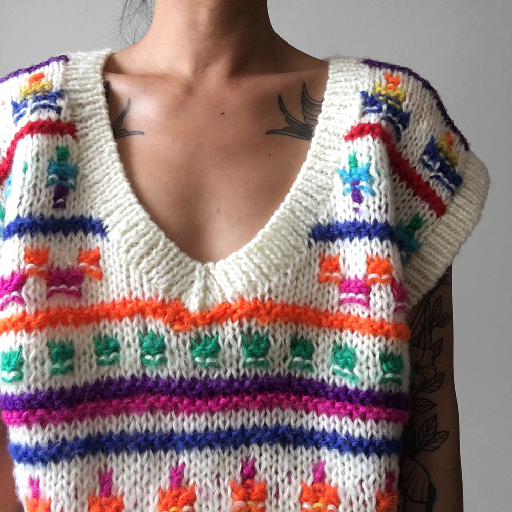 1970s Handmade Patterned Pullover Knit Vest