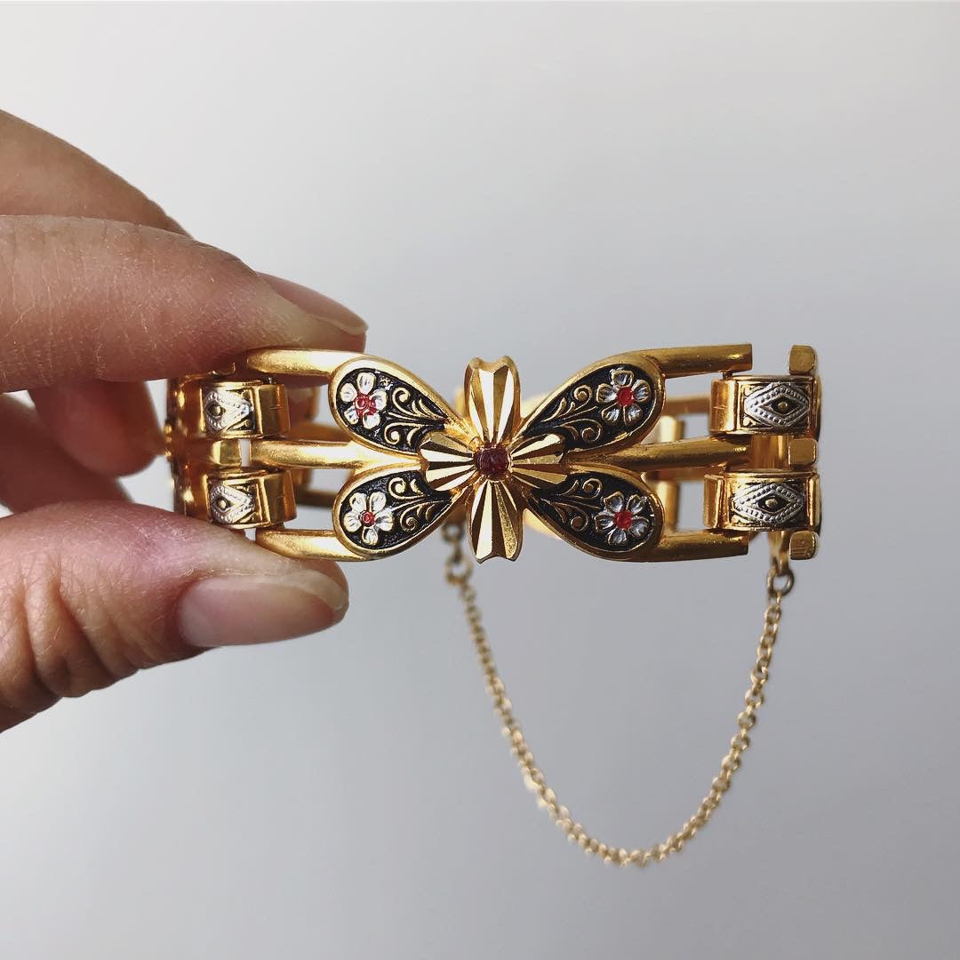 1950s Gold-Toned Floral Link Bracelet