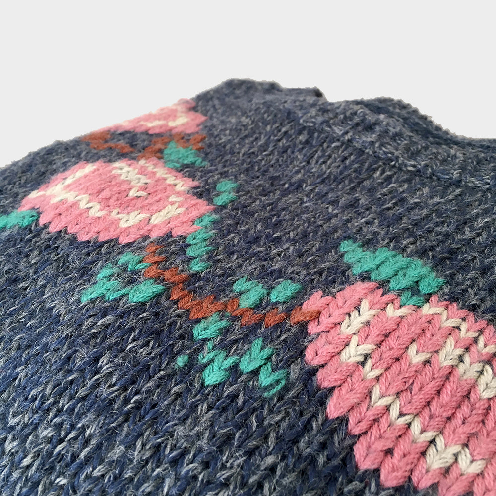 1970s Bobble-Knit Hand-Knit Handmade Floral Pullover Sweater