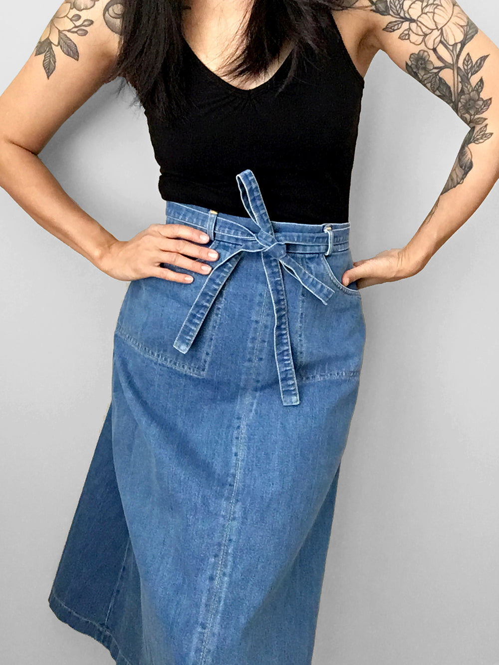 1970s A-Line Tied-Waist Wrap Denim Blue Jean Skirt