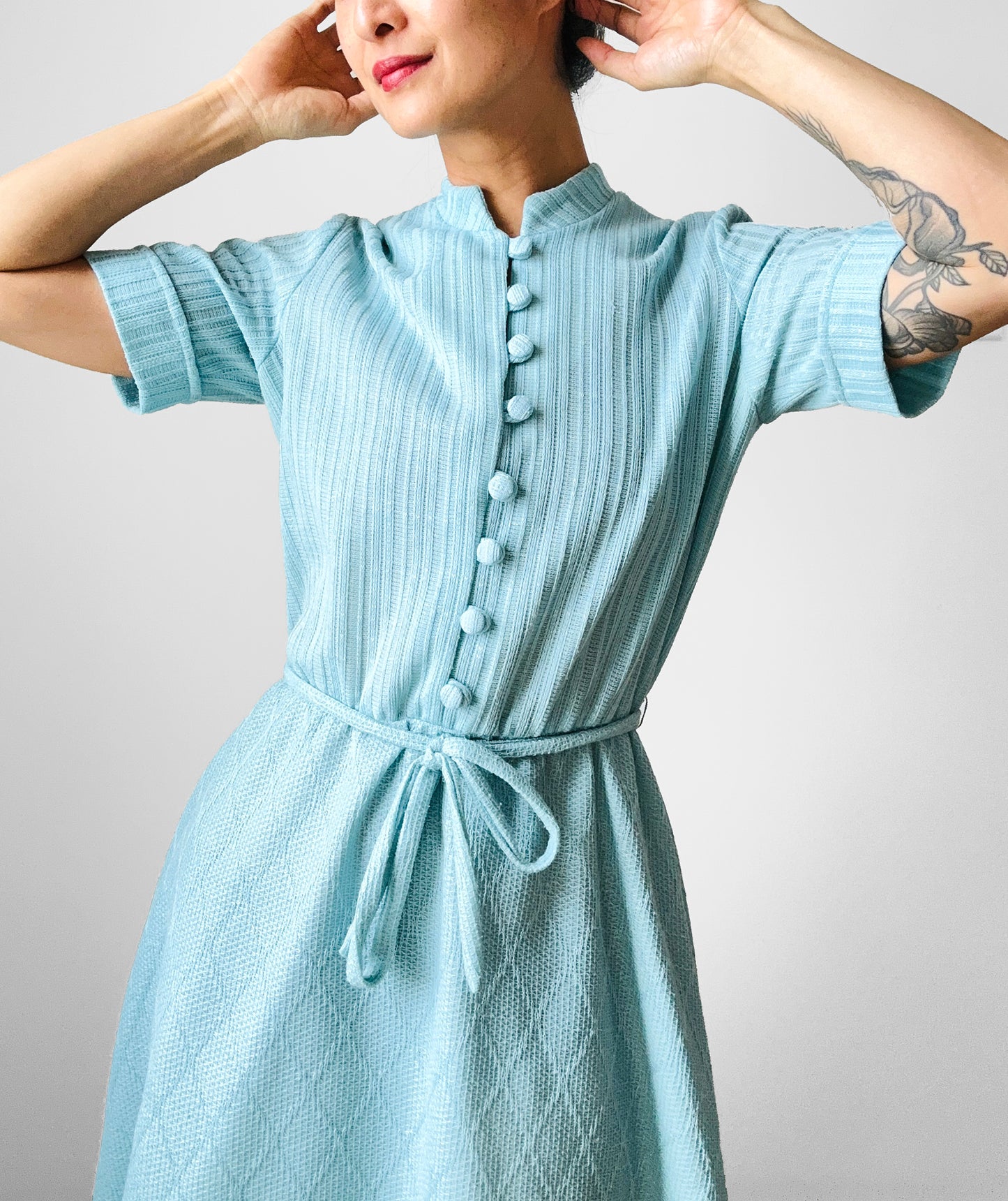 1960s Turquoise Button-Front Tied-Waist Short-Sleeve Textured Knit Dress - Sz. S