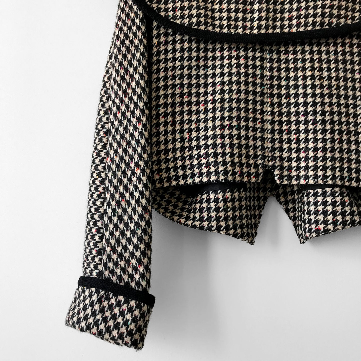 1980s Houndstooth Exaggerated-Collar Crop Blazer Jacket