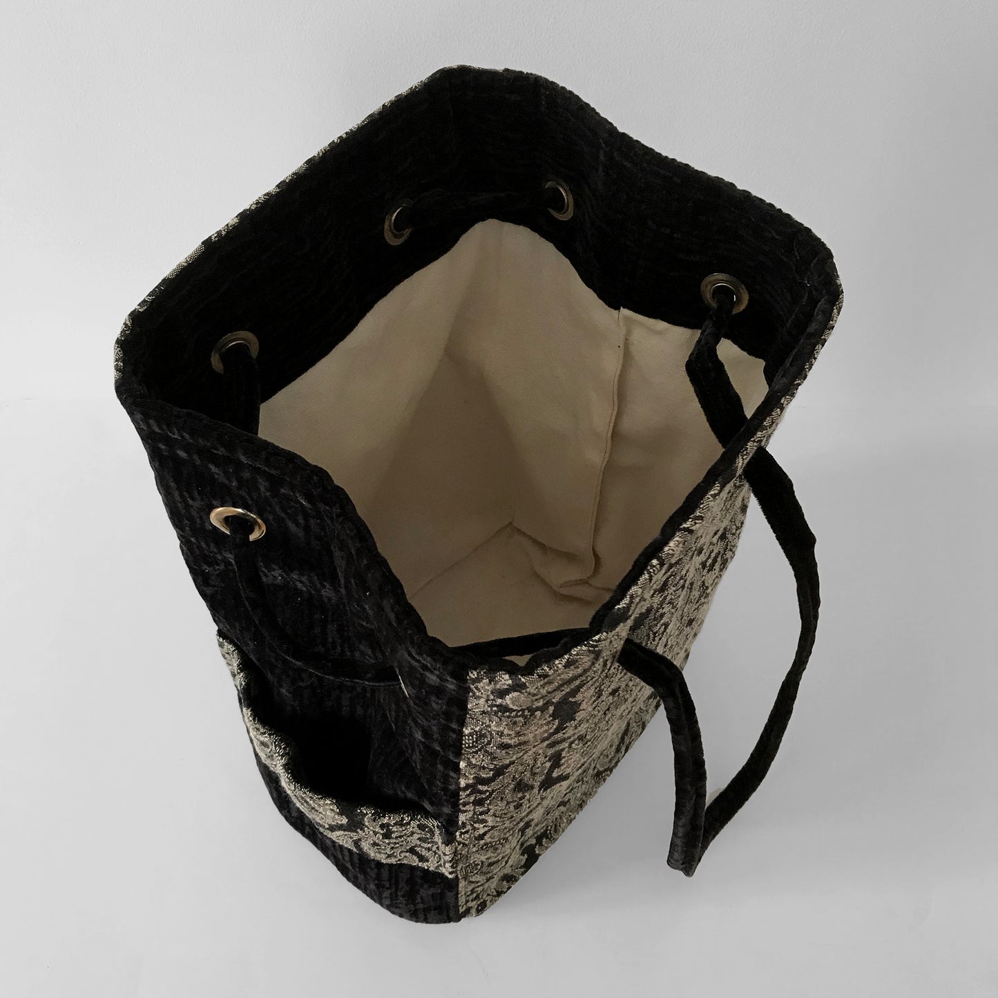 1990s Black Velvet Drawstring Brocade Tapestry Bucket Tote Shoulder Bag