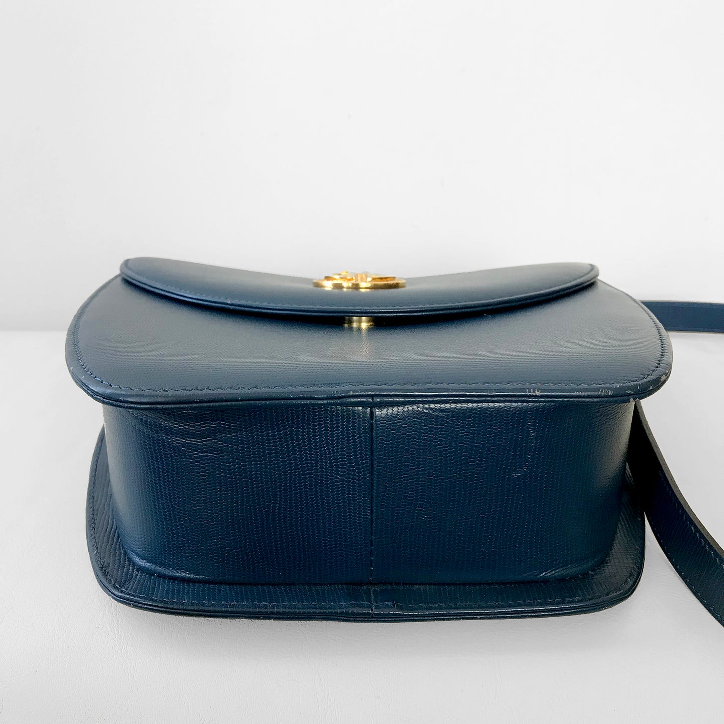 1980s - 1990s Guy Laroche Paris Blue Purse