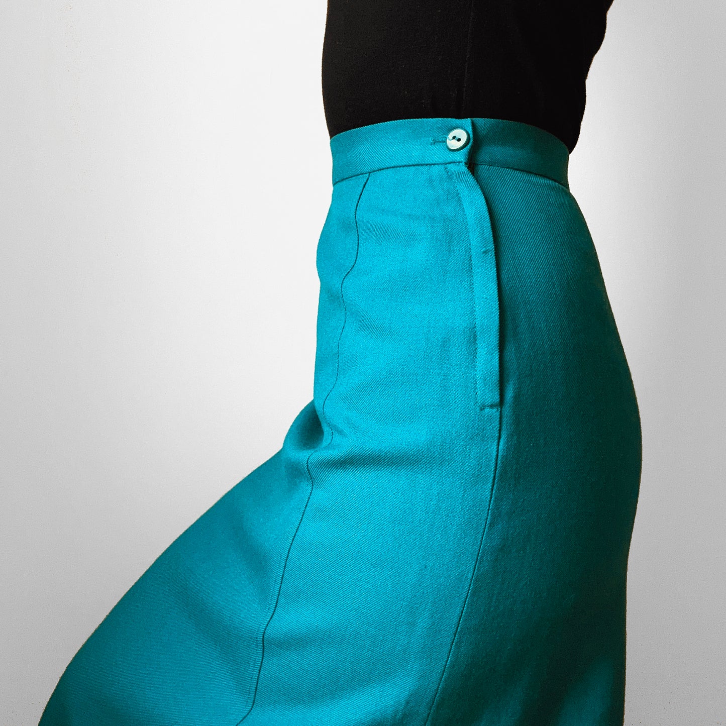 1970s Green Turquoise Pure Virgin Wool Pleated Hem Midi-Length Skirt - Waist 25