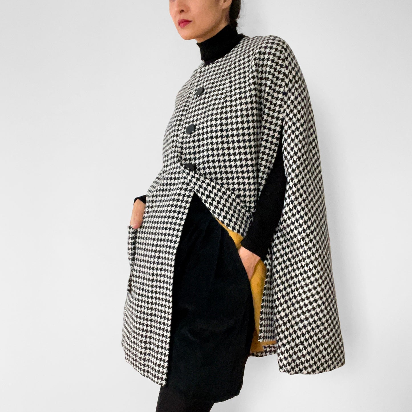 1960s Houndstooth Wool Faux-Fur Lined Cape