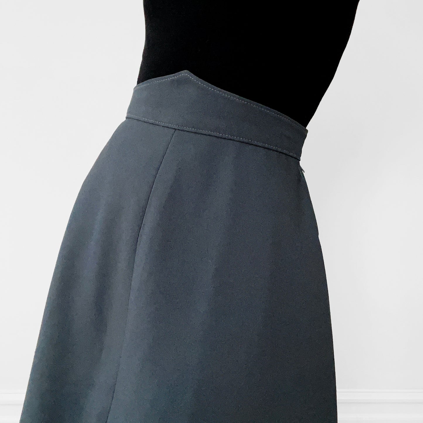 1940s High-Waisted Grey A-line Uniform Skirt