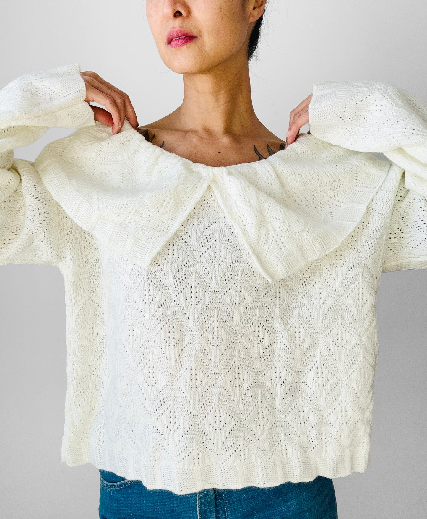 1980s White Knit Exaggerated Collar Relaxed Fitting Sweater Top