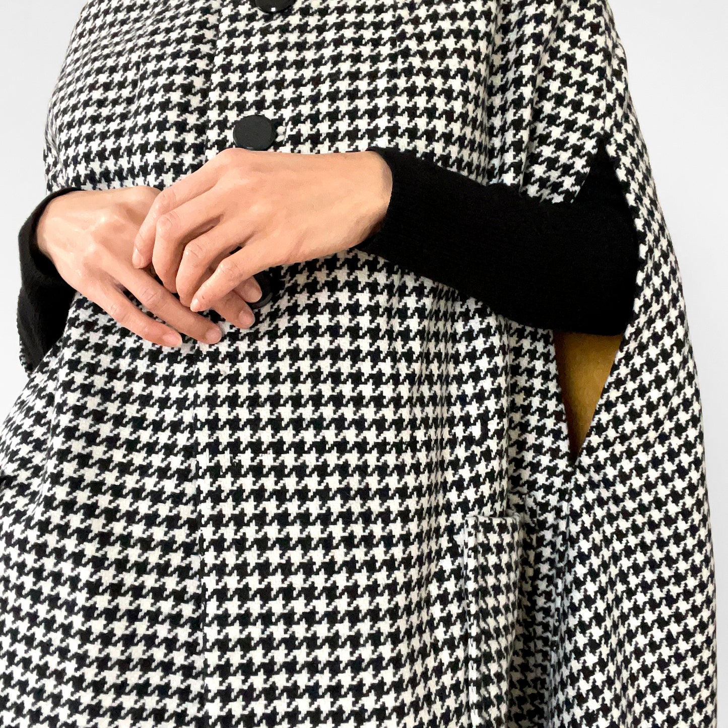 1960s Houndstooth Wool Faux-Fur Lined Cape