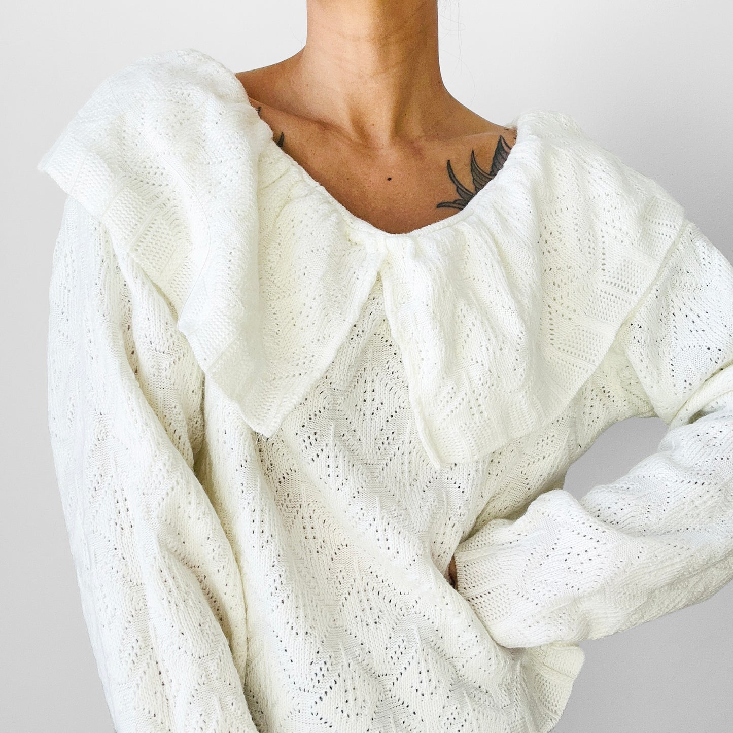 1980s White Knit Exaggerated Collar Relaxed Fitting Sweater Top