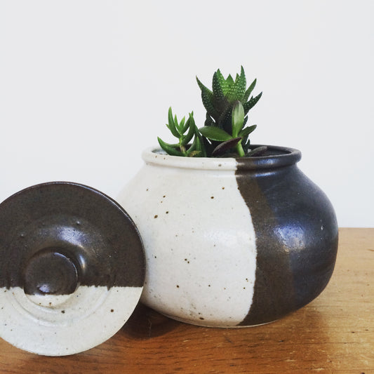 1970s Two-Tone Lidded Speckled Ceramic Pot Planter