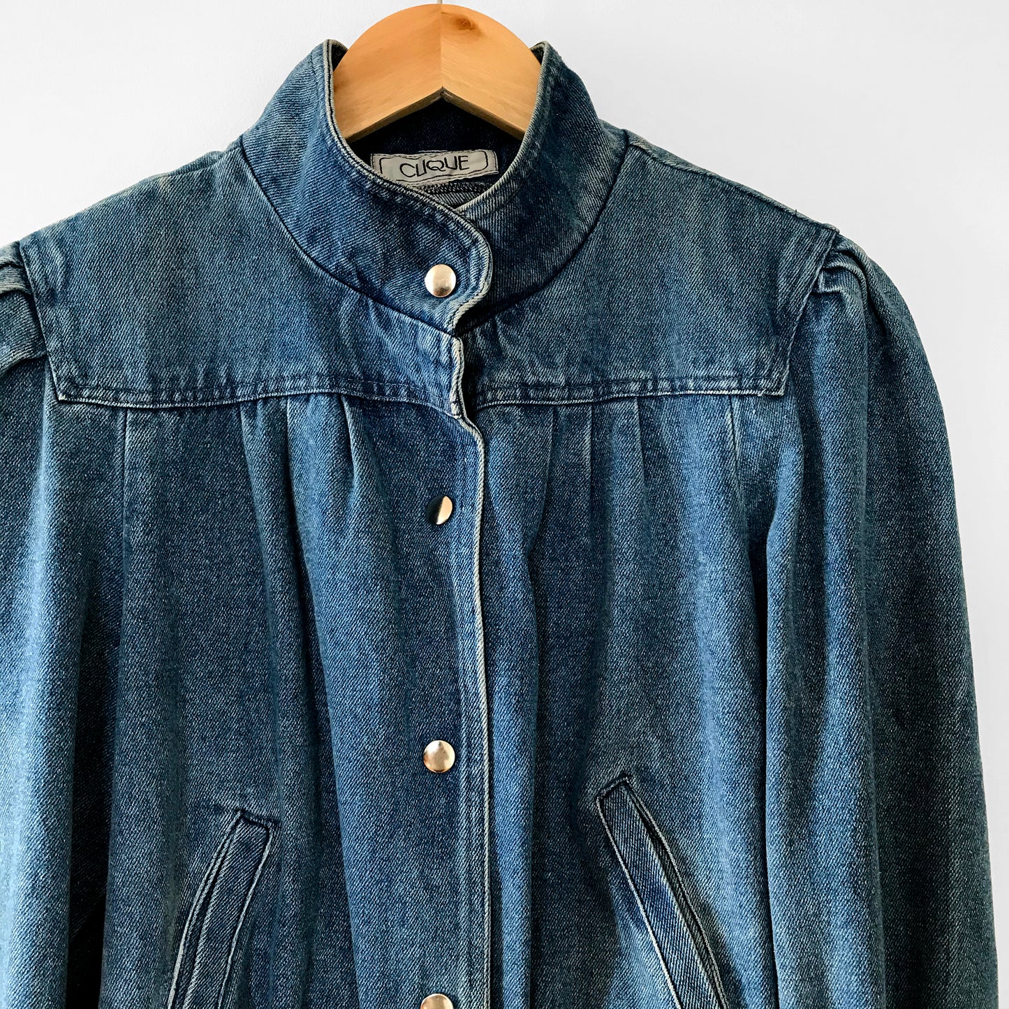 1980s Pleated Snap-Button High-Collared Well-Worn Crop Denim Jean Jacket