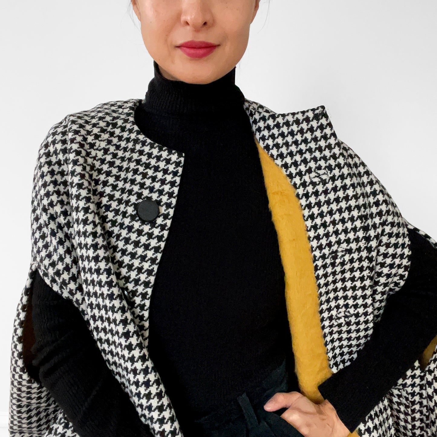 1960s Houndstooth Wool Faux-Fur Lined Cape