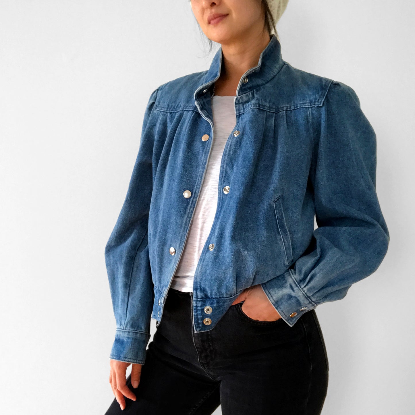 1980s Pleated Snap-Button High-Collared Well-Worn Crop Denim Jean Jacket