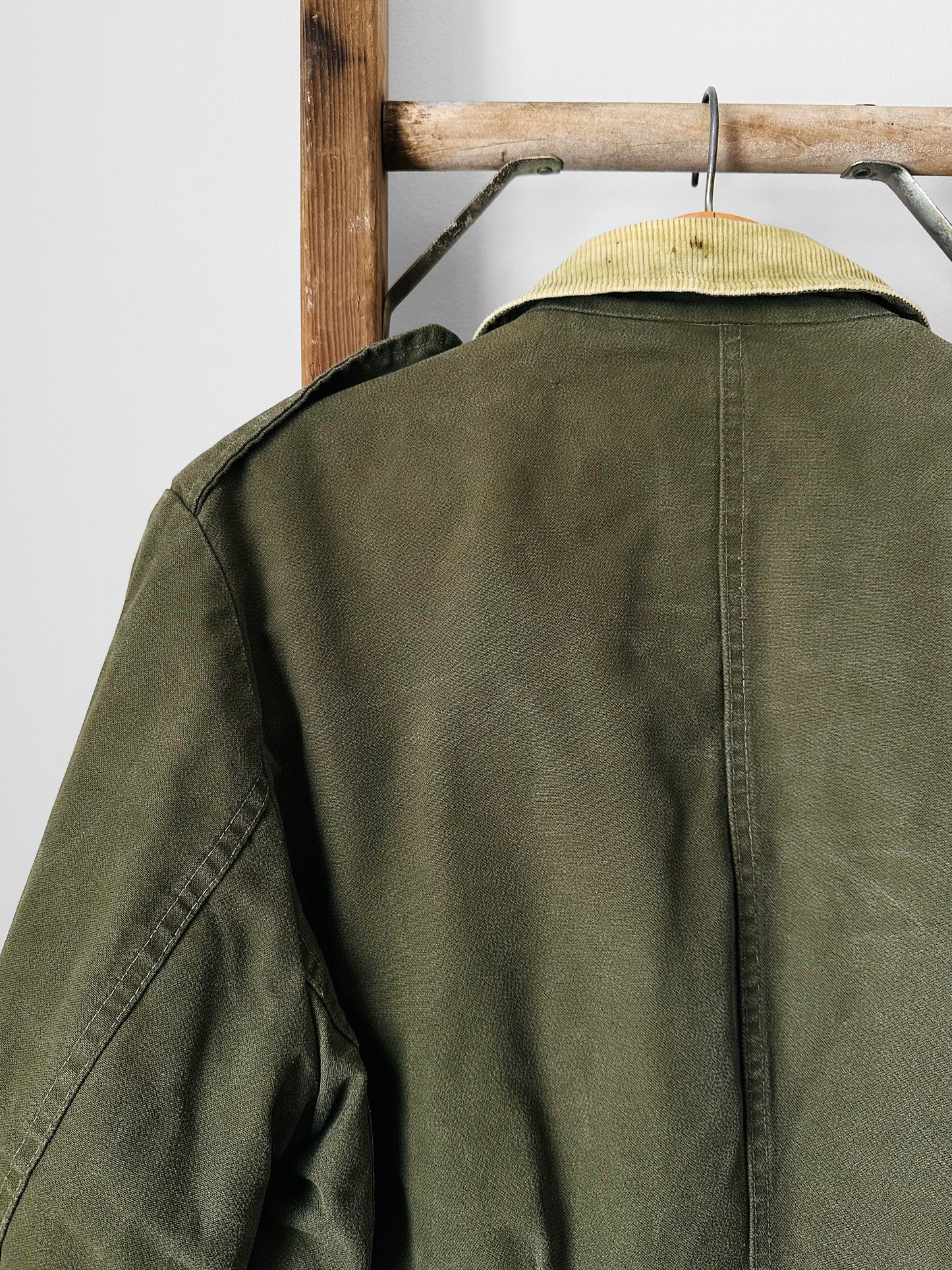 1990s Quilted Lined Corduroy Collar Olive Green Military Army Combat Jacket - Reg. M