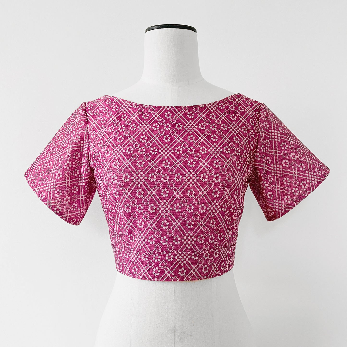 Upcycled 70s Berry Floral Handmade Wide-Neck Short-Sleeve Tied-Back Crop Patterned Top