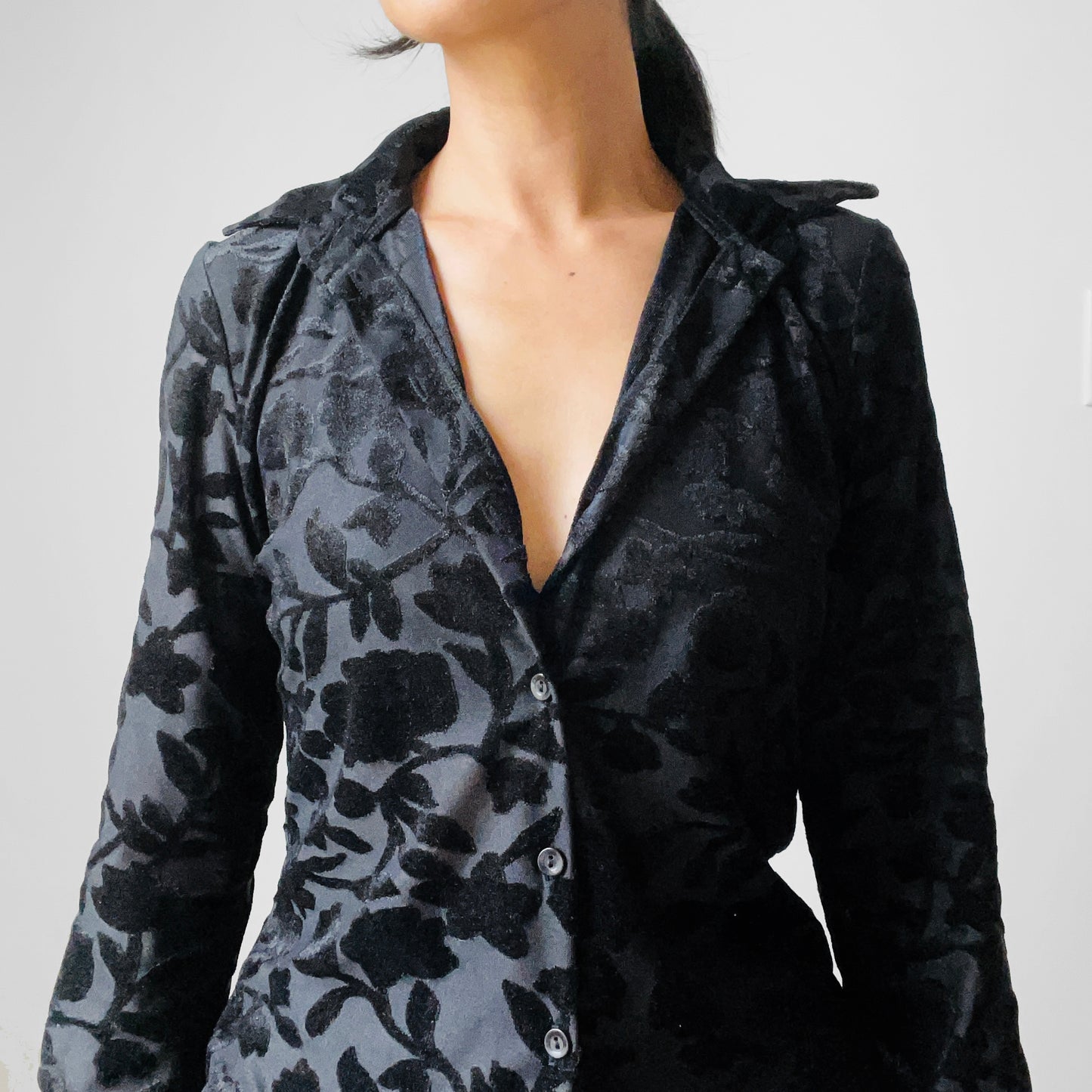 1970s Made in Canada Floral Black Velvety Collared Button-Front Long-Sleeve Shirt - Sz. S