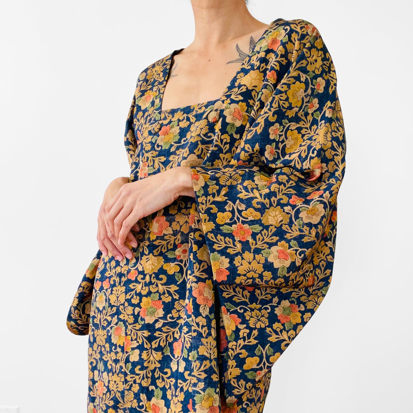 Autumn Floral Silk Crepe 1960s Haori Jacket