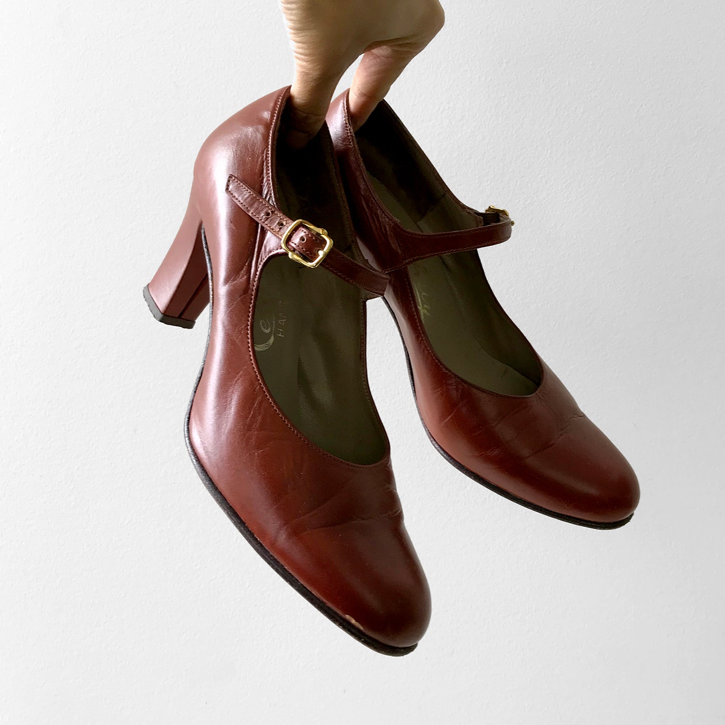 1960s Brown Mary Jane Heeled Shoes