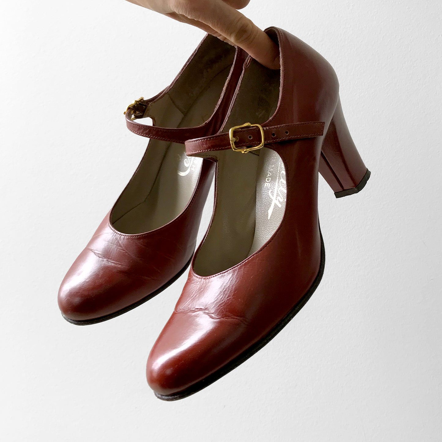 1960s Brown Mary Jane Heeled Shoes