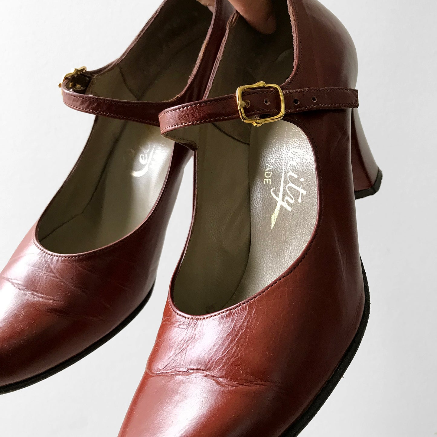 1960s Brown Mary Jane Heeled Shoes