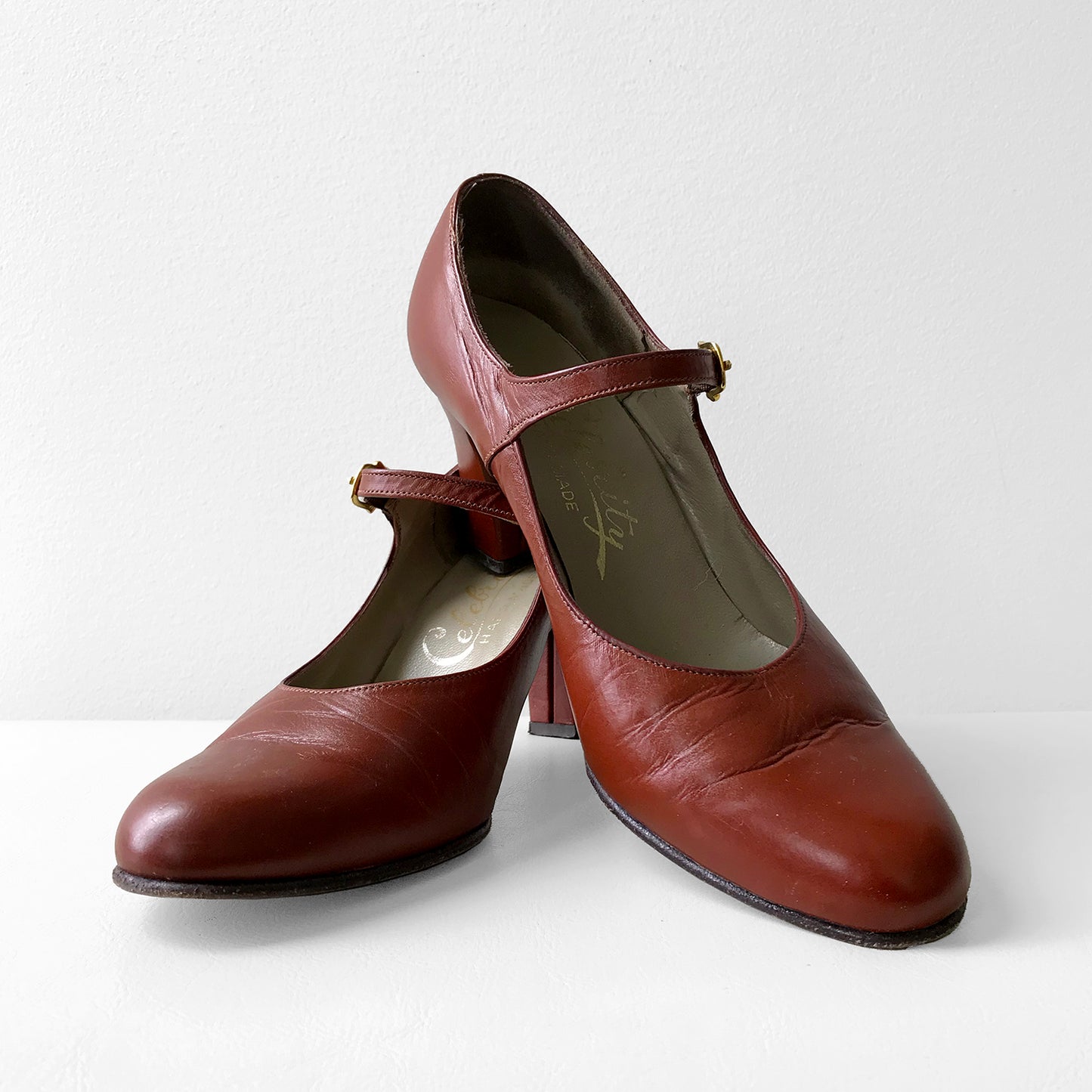 1960s Brown Mary Jane Heeled Shoes